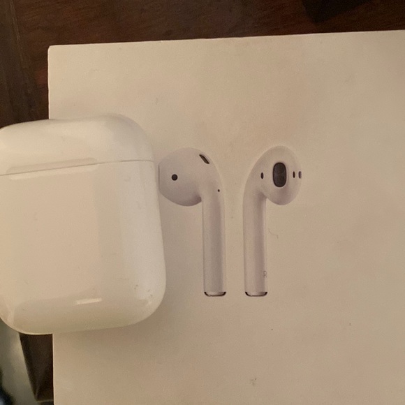Airpod gen case with original box Earbud Headphones